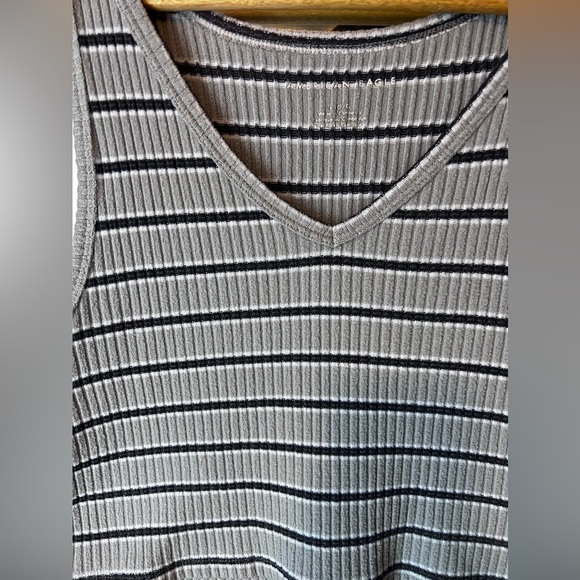 American Eagle Black & Gray Stripped Tank Top Women’s Size L Butter Soft - Picture 2 of 4